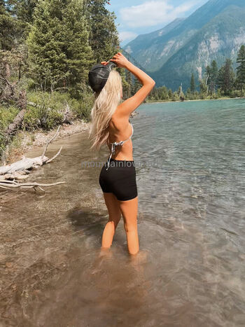 Full leaked Mountainlovinlady private photo