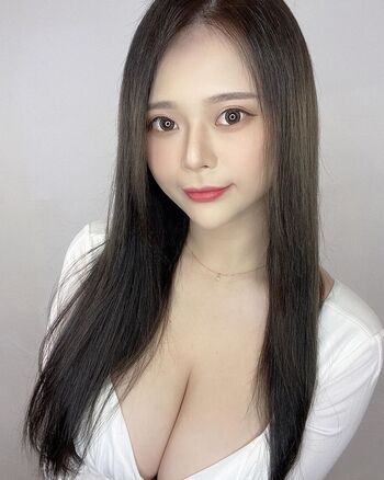 Full leaked Mov page private onlyfans photo