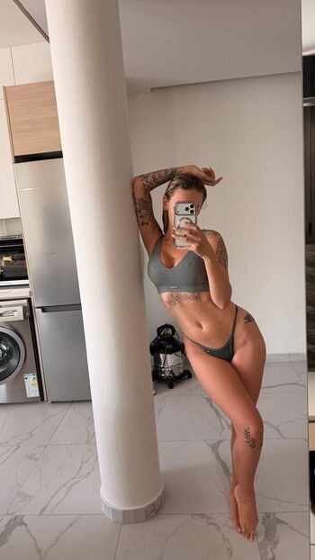 Full leaked Mrs carolina  page private photo