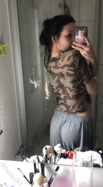 Full leaked Mrs emmax private photo
