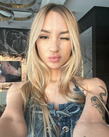 Full leaked Mrs honey private onlyfans photo