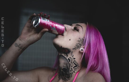 Full leaked Mrsroxxyred private photo