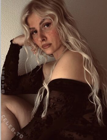 Full leaked Mrssecret private onlyfans photo