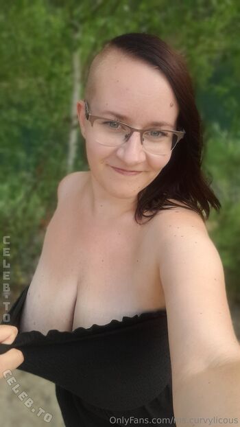 Full leaked Ms curvylicous page private photo