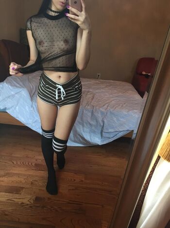 ms_modestly_immodest