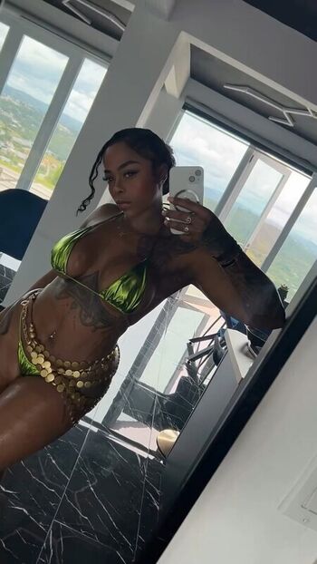 Full leaked Mslolaqueen private photo