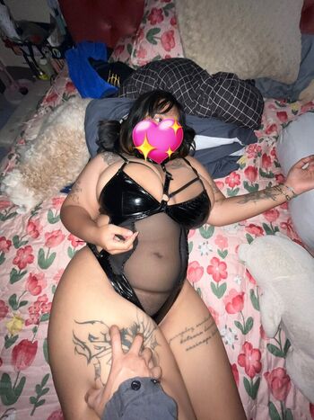 Full leaked Muayaei private photo