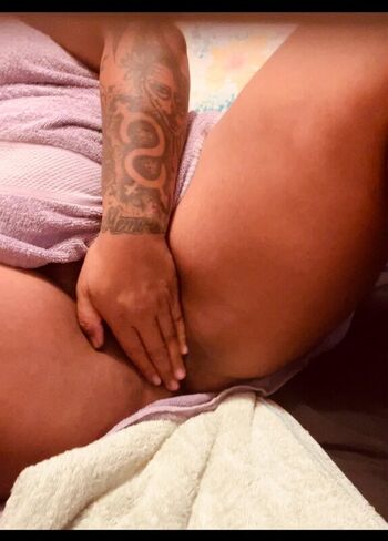 Full leaked Mumbod private photo