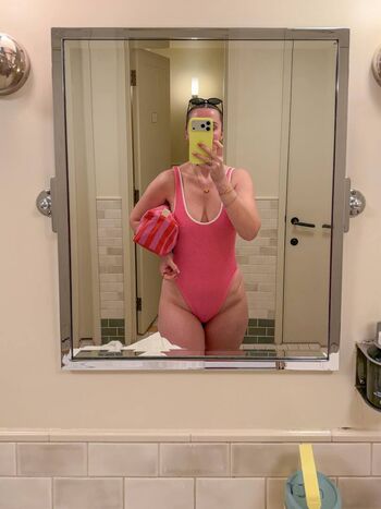 Full leaked Mummysflippinhouse private photo