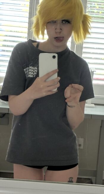 Full leaked Mushroomfairy private photo