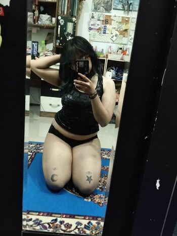 Full leaked Mxronaa private photo