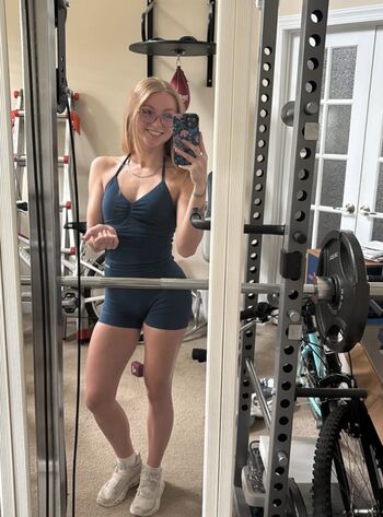 Full leaked Mxrranda private photo