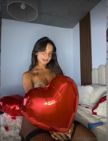 Full leaked Mycutelana private photo