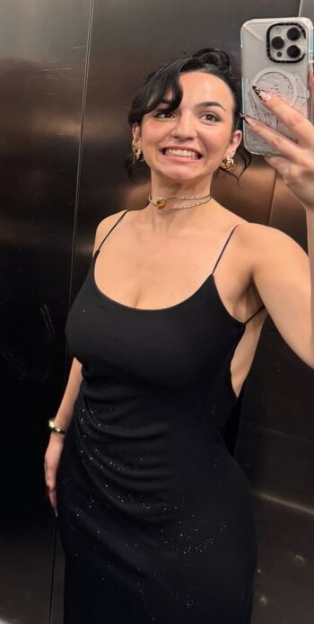 Full leaked Myla rnd private photo
