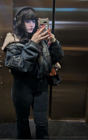 Full leaked Mylittlerobin private onlyfans photo