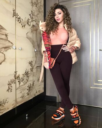 Full leaked Myriamfares private onlyfans photo