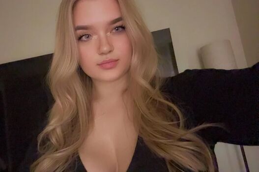 Full leaked Nadia a aka grevision private onlyfans photo