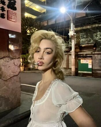 Full leaked Nadia lee cohen private onlyfans photo