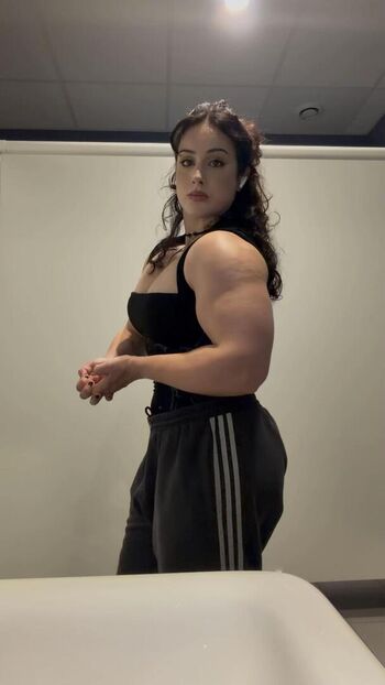 Full leaked Nadiafit bsb private onlyfans photo