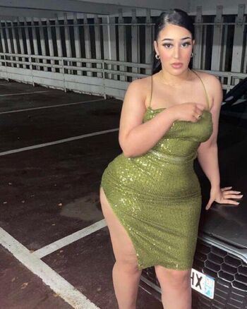 Full leaked Nadiasultanx private onlyfans photo