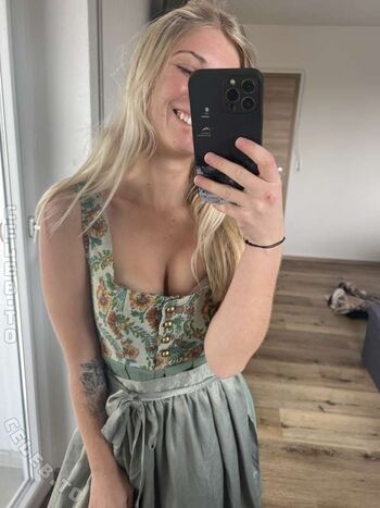 Full leaked Nadine freund private photo