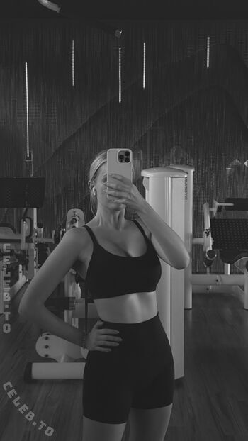 Full leaked Nadine kirsch private onlyfans photo