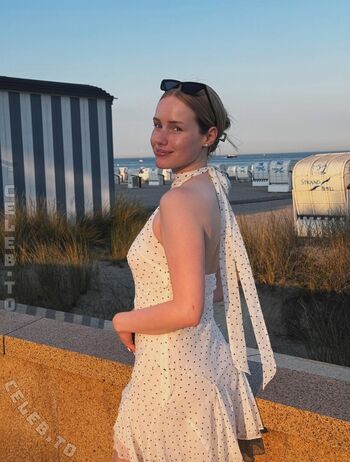 Full leaked Nadine von relaxasmr private photo