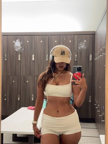 Full leaked Nahrin khan private photo