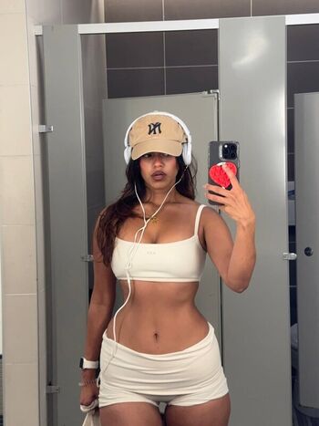 Full leaked Nahrin khan private photo