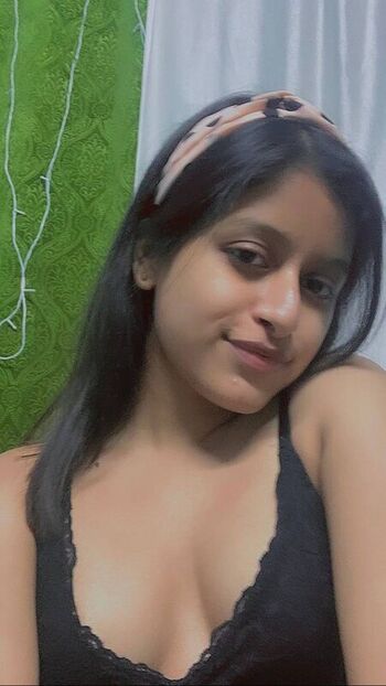 Full leaked Naihrita bhattacharjee page private photo