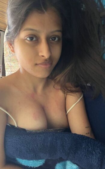 Full leaked Naihrita bhattacharjee page private photo