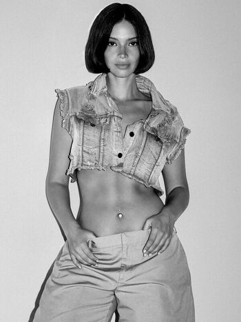 Full leaked Naila van kommer page private photo