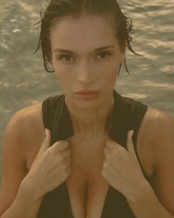 Full leaked Naila van kommer page private photo