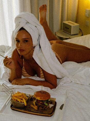 Full leaked Naila van kommer private photo