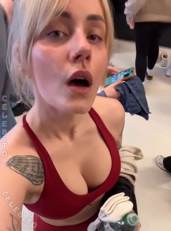 Full leaked Nainablabla private photo