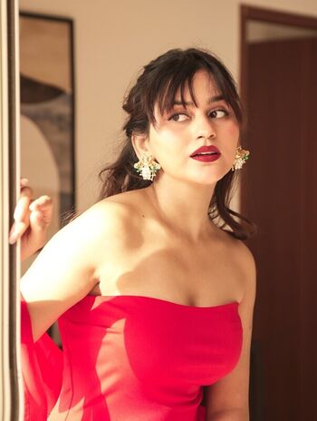 Full leaked Nainsi singh private photo