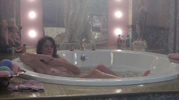 Full leaked Nancy travis private photo