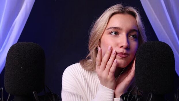 Full leaked Nanou philips private photo