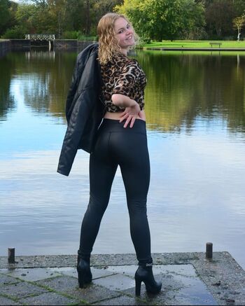 Full leaked Nanouschka private onlyfans photo