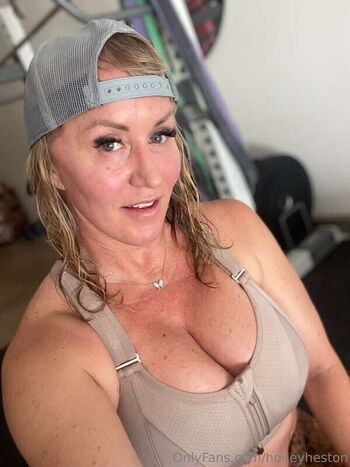 Full leaked Naomi knight private photo