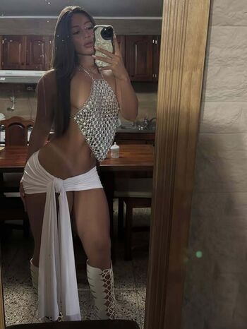 Full leaked Nara arce private onlyfans photo