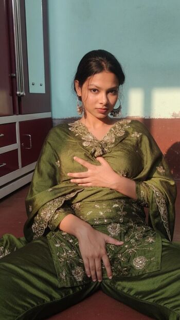 Full leaked Nargis khatun page private photo