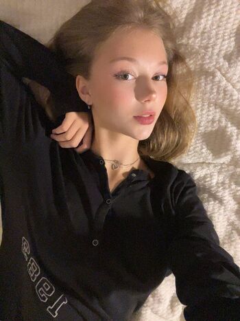 Full leaked Nastuyshkakristmas private photo
