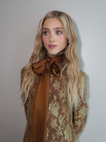 Full leaked Natalia dyer private photo