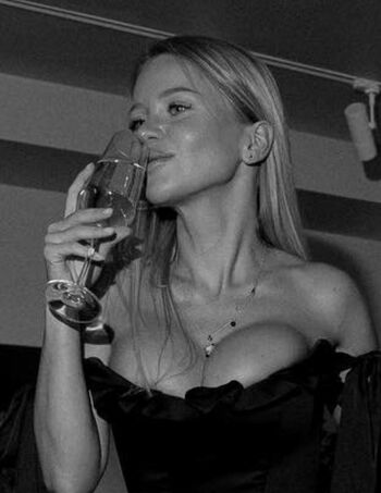 Full leaked Natalie gubner private photo