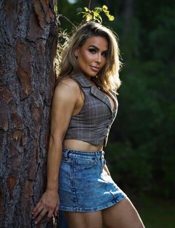 Full leaked Natalya neidhart private photo