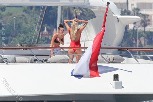 Full leaked Natasha poly page private onlyfans photo