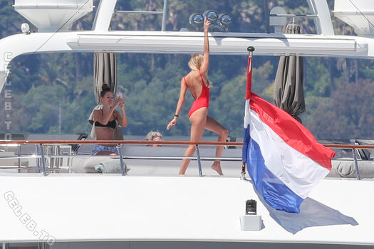 Full leaked Natasha poly page private onlyfans photo