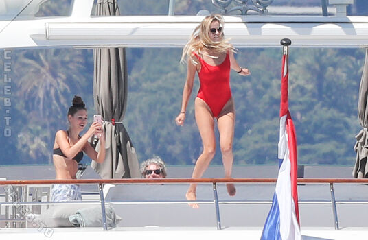 Full leaked Natasha poly page private onlyfans photo