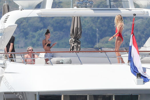 Full leaked Natasha poly page private onlyfans photo